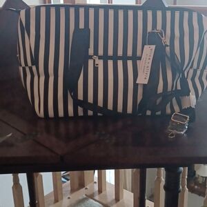 NWT alice&Olivia Weekender Tote